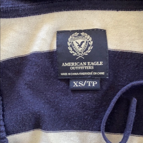 American Eagle sweater - Picture 2 of 3